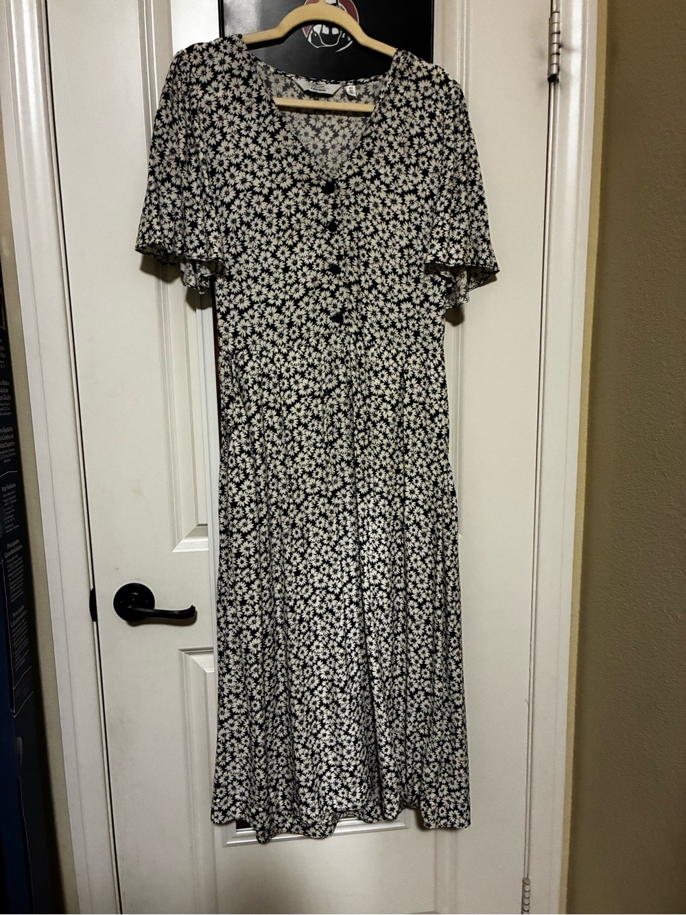 & Other Stories Black and White Floral Button-Front Midi Dress
